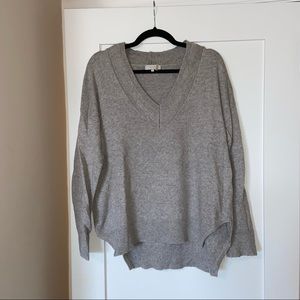 Gray small v-neck 1 State sweater